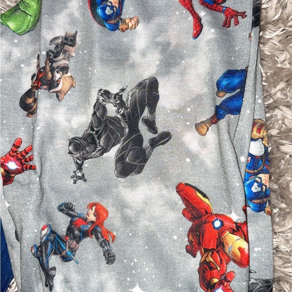 3 piece pjs marvel shorts shirt and pants size 8 - Picture 8 of 10